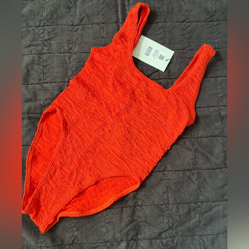 Bond eye Madison one piece coral tiger o/s